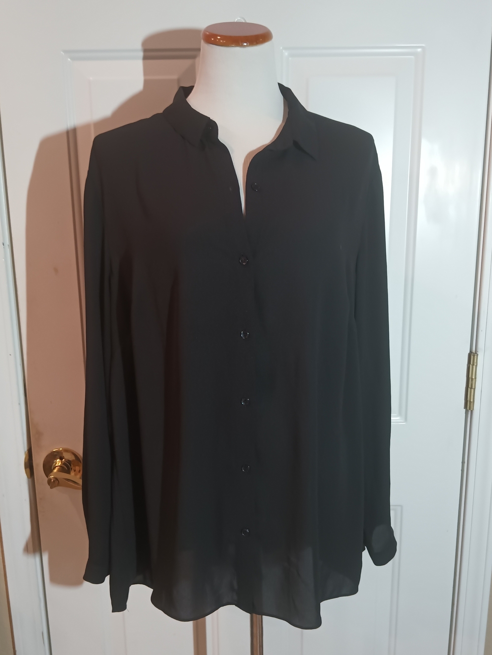 Jones New York Sheer Long-Sleeve Button Front Blouse